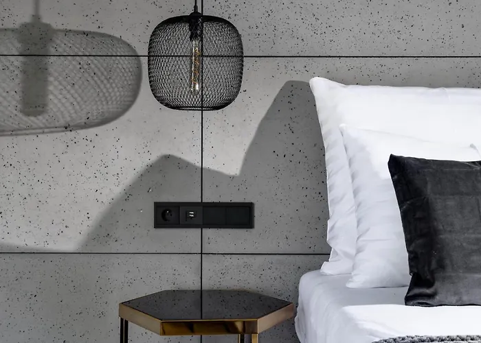 El - Atlas * 포즈난